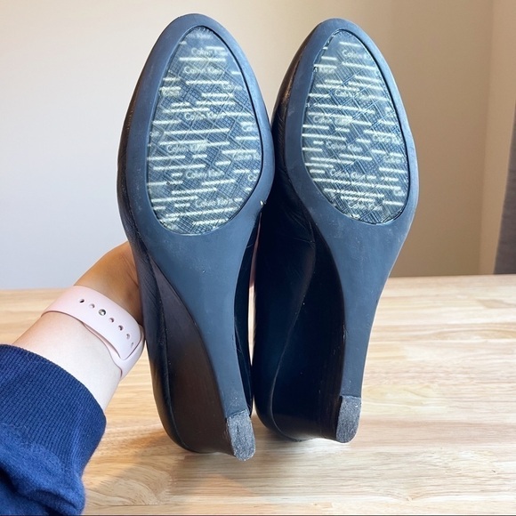 Calvin Klein Yana Black Leather Wedges - size 9.5 - Picture 8 of 12